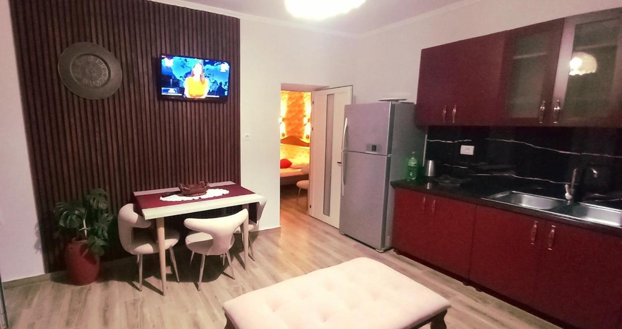 Villa Heljos Apartaments Vlore Luaran gambar