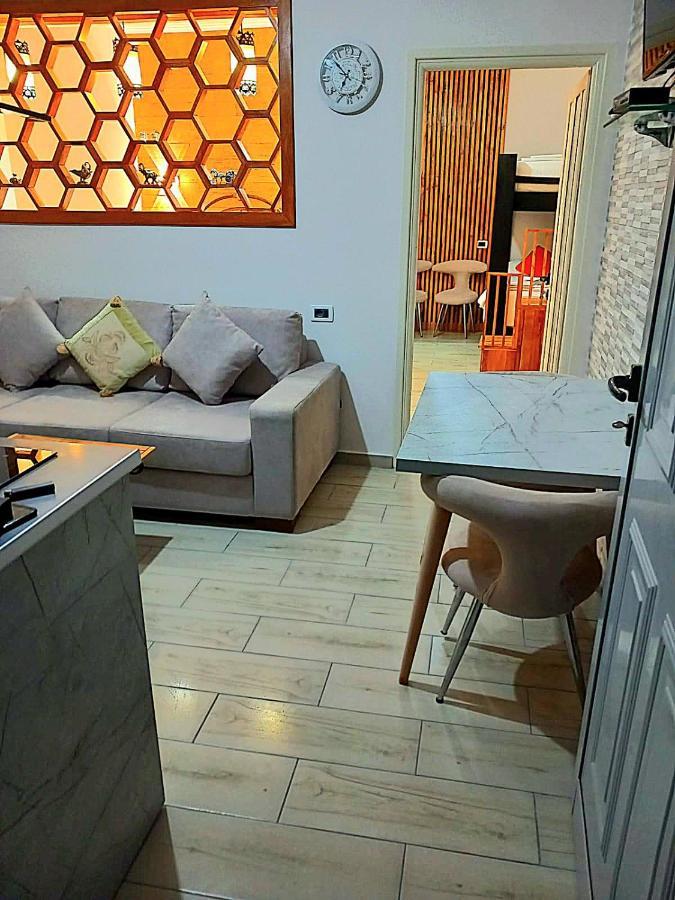 Villa Heljos Apartaments Vlore Luaran gambar
