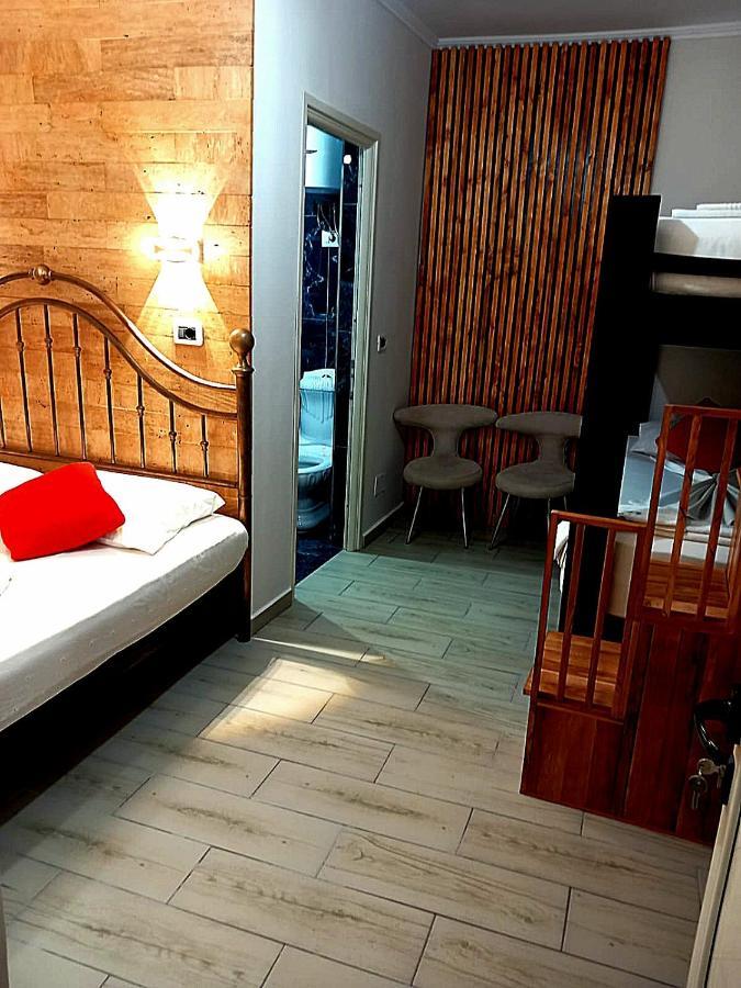 Villa Heljos Apartaments Vlore Luaran gambar