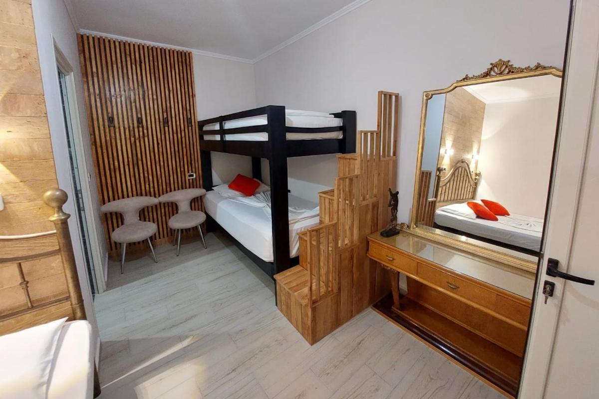 Villa Heljos Apartaments Vlore Luaran gambar