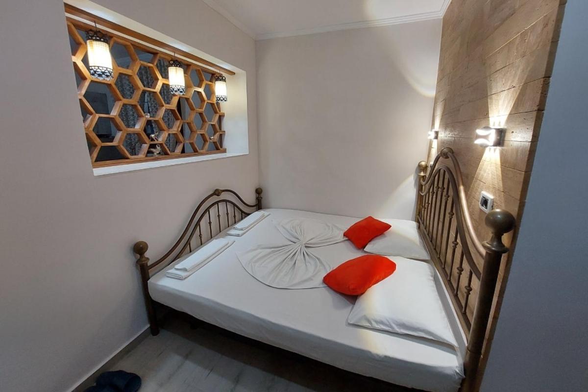 Villa Heljos Apartaments Vlore Luaran gambar