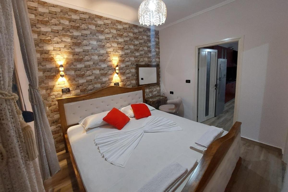 Villa Heljos Apartaments Vlore Luaran gambar