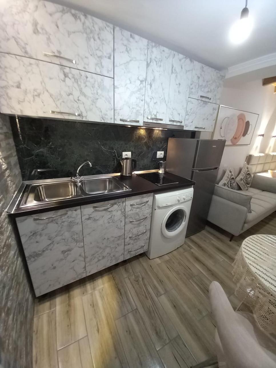Villa Heljos Apartaments Vlore Luaran gambar