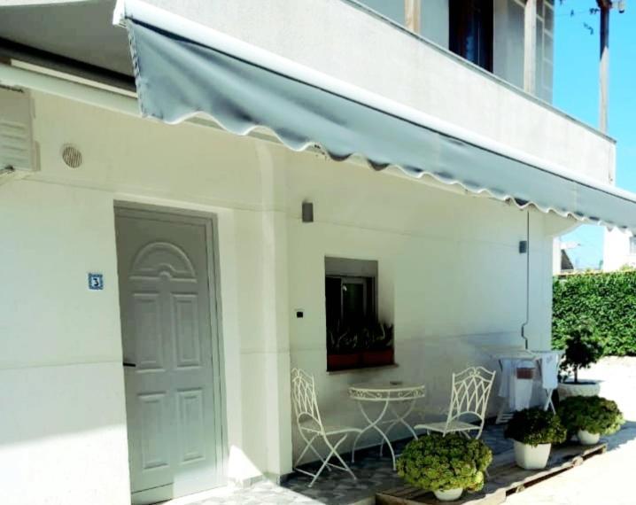 Villa Heljos Apartaments Vlore Luaran gambar