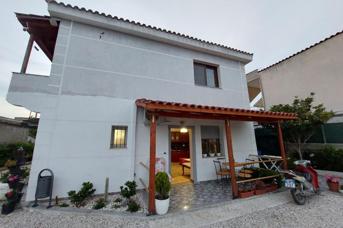 Villa Heljos Apartaments Vlore Bilik gambar