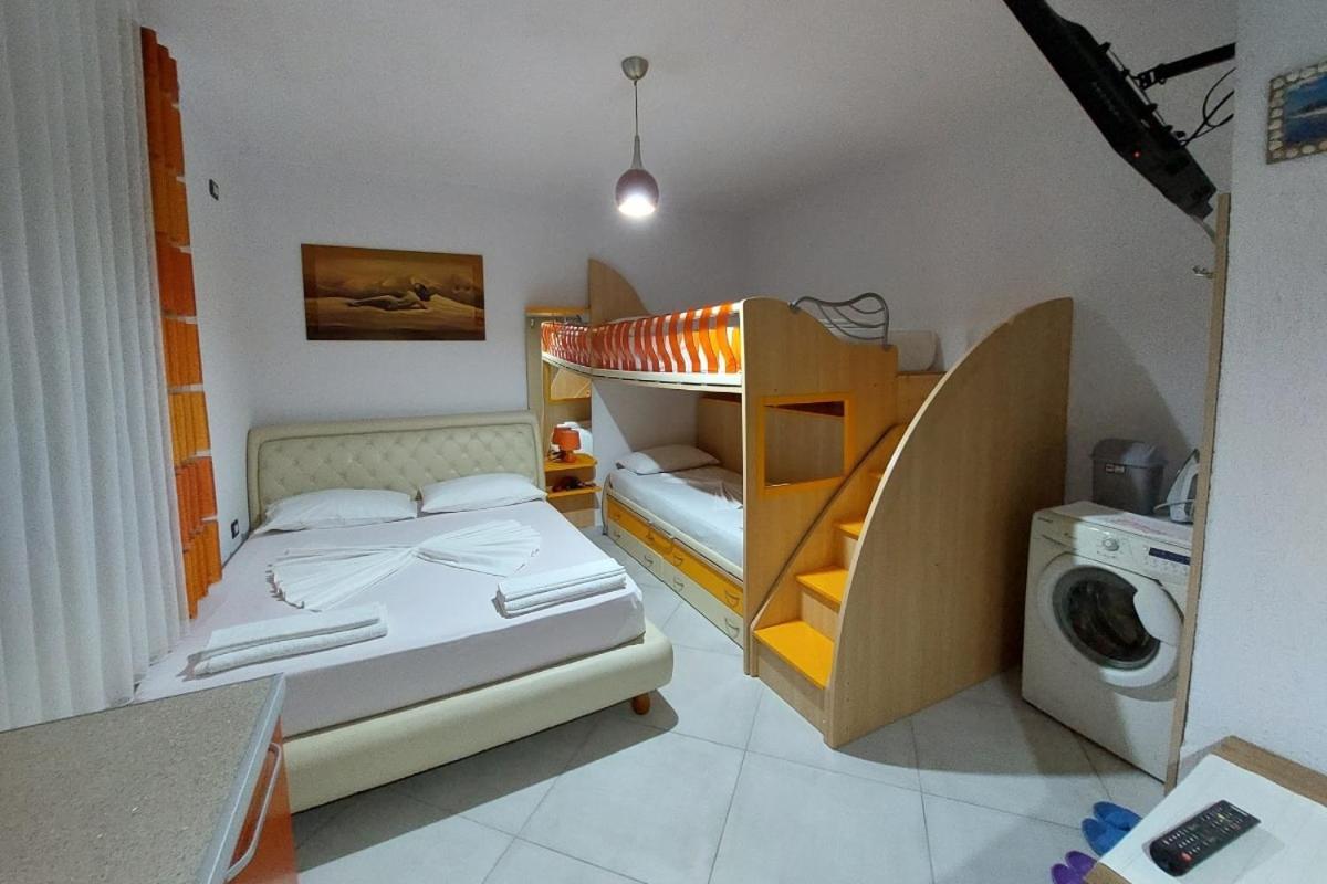 Villa Heljos Apartaments Vlore Bilik gambar