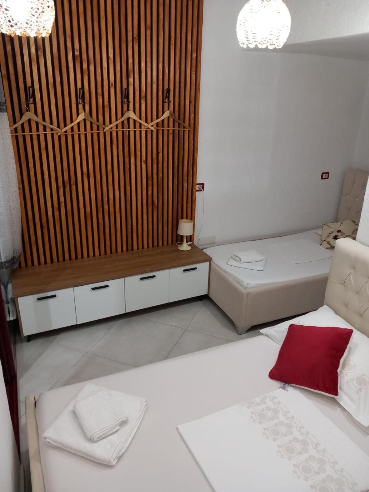 Villa Heljos Apartaments Vlore Luaran gambar
