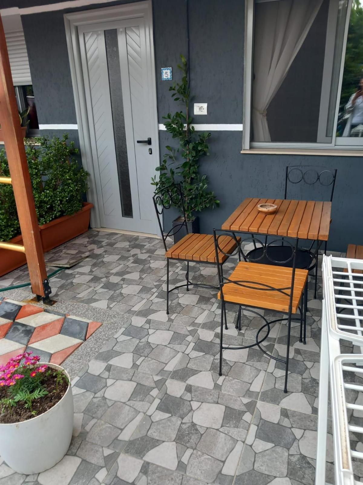 Villa Heljos Apartaments Vlore Luaran gambar